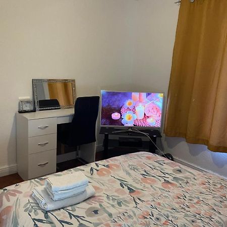 King Room In Уоррингтон Экстерьер фото