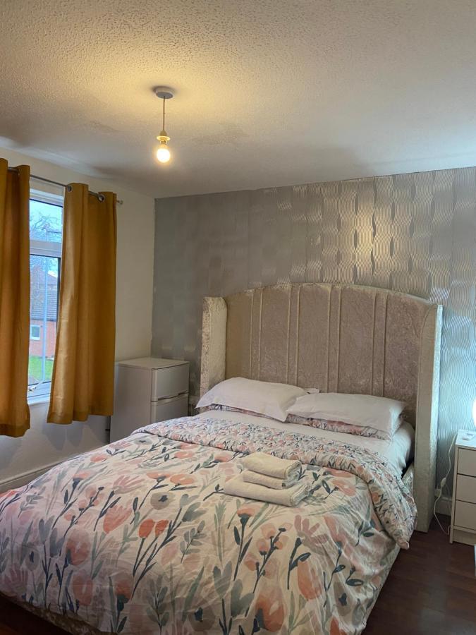 King Room In Уоррингтон Экстерьер фото
